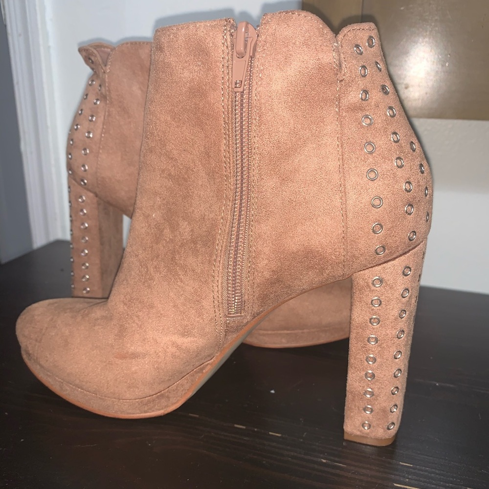 Guess 4 inch Tan Suede Ankle Boots, 7M